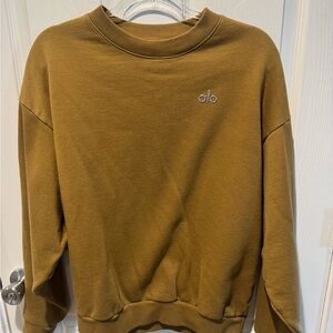 ALO Yoga Accolade Crew Neck Golden Olive Branch